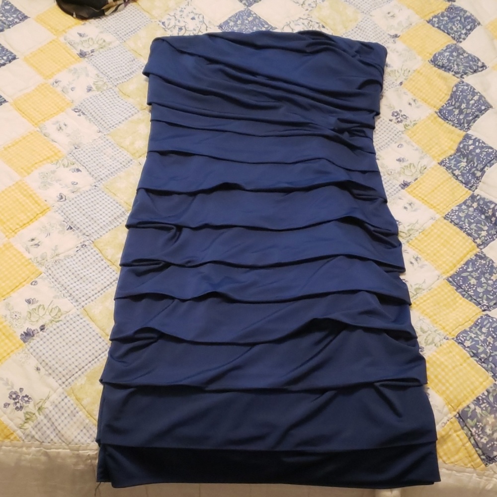 Blue strapless dress
